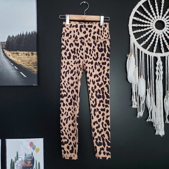 𝅺nwt ALLFENIX LEOPARD PRINT 7/8 LEGGINGS XS - Picture 2 of 5